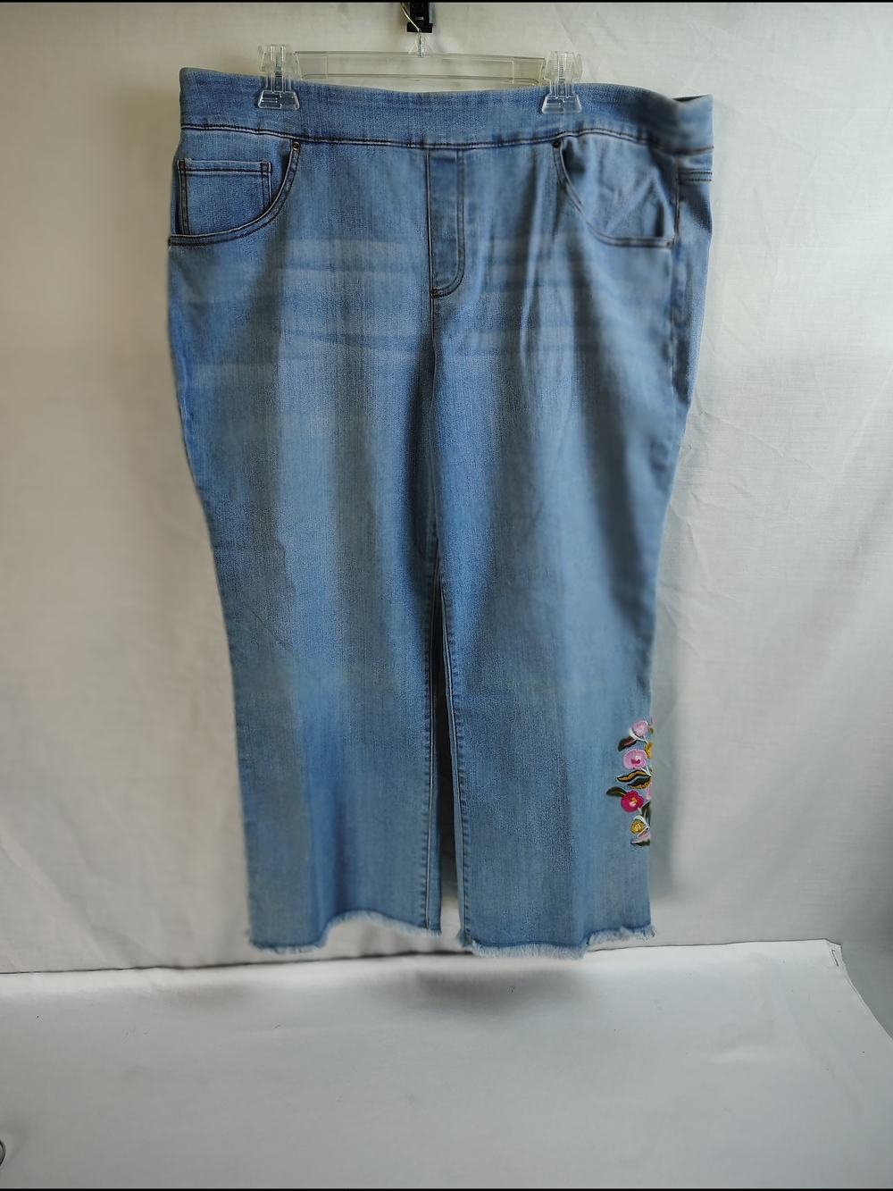 Light Blue Embroidered Women’s Denim Capris